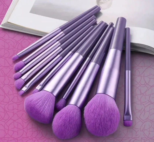 ROSLET 11-piece natural hair makeup kit eyeshadow set India