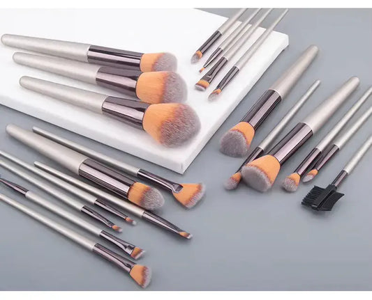 ROSLET 20-Piece Professional Makeup Brush Set India - High-Quality Synthetic Bristles