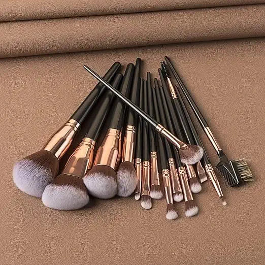 eyeshadow blending brush