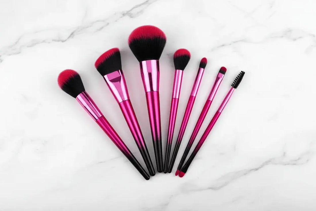 Affordable makeup brush set under ₹999 for beginners in India