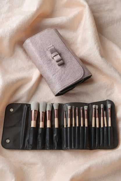 ROSLET champagne gold conical handle makeup brushes 
