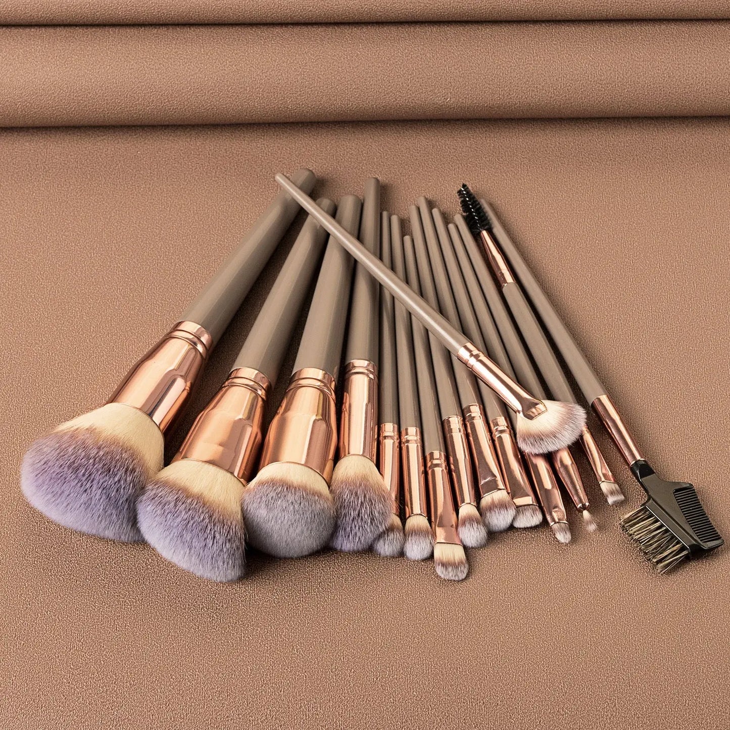 Roslet 15pcs Premium Synthetic Kabuki makeup brushes set including eyeshadow blending brush (Black) Roslet