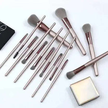 Elegant ROSLET eye makeup brushes for smooth eyeshadow blending