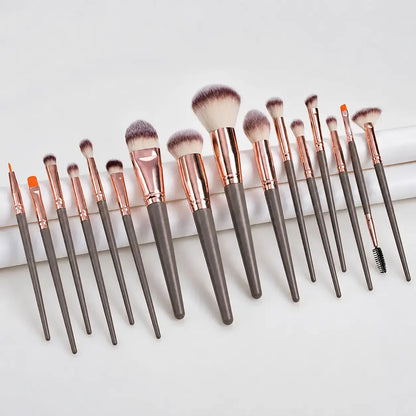 Premium soft blending makeup brushes for contour blush and powder application