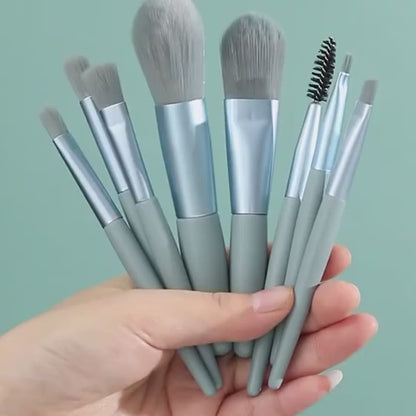 ROSLET mini makeup brush set with travel bag for daily makeup use