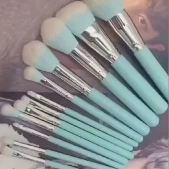 ROSLET professional wooden handle makeup brushes for smooth blending contouring blush and flawless makeup application in India