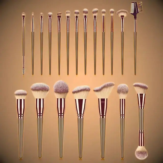 Soft blending makeup brushes for daily makeup application