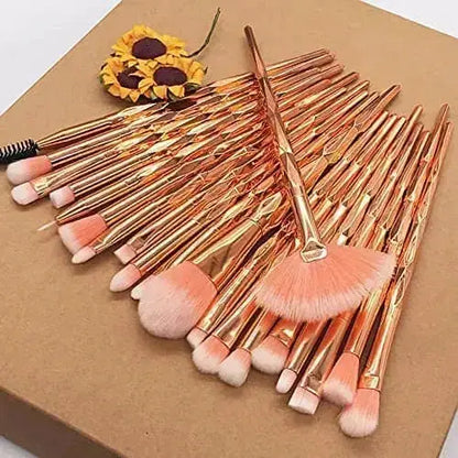 Soft eye makeup brush collection with golden handles by ROSLET