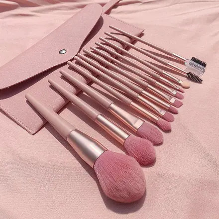 Soft blending makeup brush collection for smooth everyday makeup looks